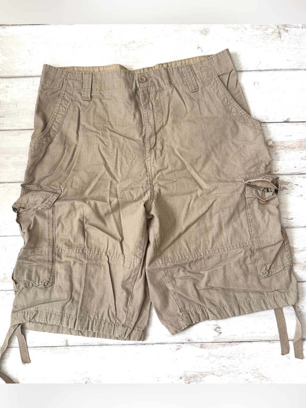 Airwalk Size 32 Men’s Khaki Cargo Shorts 100% Cotton